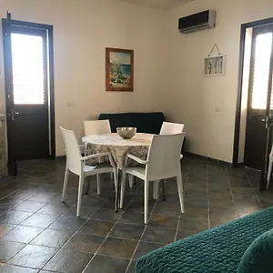 https://appartamenti-lapprodo-del-gabbiano.sicilyhotelsitaly.net